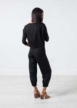 Load image into Gallery viewer, Boat Neck Top in Black - ez haihv