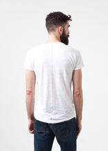 Load image into Gallery viewer, Comfort Tee in White Linen - ez haihv