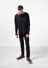 Load image into Gallery viewer, Daris Tee in Black - ez haihv