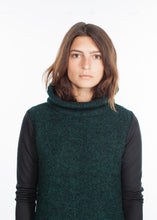 Load image into Gallery viewer, Boucle Turtle Neck in Green/Black - ez haihv