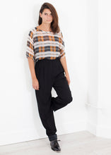Load image into Gallery viewer, Contrast Cuff Pant in Black - ez haihv