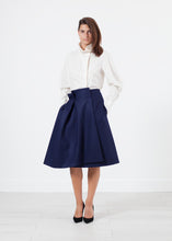 Load image into Gallery viewer, Full Collar Poplin Blouse in Off White - ez haihv