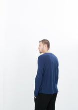 Load image into Gallery viewer, Cashmere Jersey Long Sleeve Tee in Navy - ez haihv