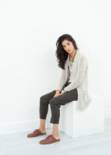Load image into Gallery viewer, Bulk Stitch Cardigan in Cloud - ez haihv
