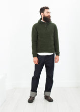 Load image into Gallery viewer, Grizzly Pullover in Greenfinch - ez haihv
