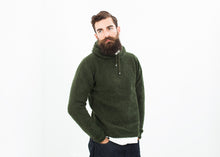 Load image into Gallery viewer, Grizzly Pullover in Greenfinch - ez haihv