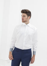 Load image into Gallery viewer, Dartmouth Shirt in White - ez haihv