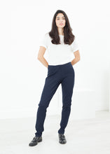 Load image into Gallery viewer, Easy Slim Pant in Navy - ez haihv