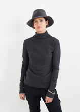 Load image into Gallery viewer, Cotton Long Tee in Ink - ez haihv