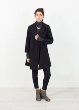 Load image into Gallery viewer, Day Coat in Navy - ez haihv