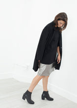 Load image into Gallery viewer, Border Dress in Black/Silver - ez haihv