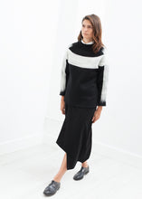 Load image into Gallery viewer, Contrast Felted Sweater in Black - ez haihv
