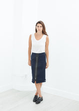 Load image into Gallery viewer, Contrast Zipper Skirt in Navy - ez haihv