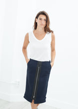 Load image into Gallery viewer, Contrast Zipper Skirt in Navy - ez haihv