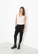 Load image into Gallery viewer, Highsoft Cropped Sweat in Black - ez haihv