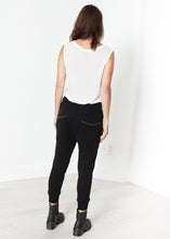 Load image into Gallery viewer, Highsoft Cropped Sweat in Black - ez haihv