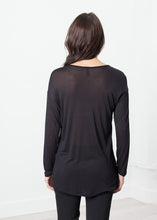 Load image into Gallery viewer, Laurier Tee in Black/Navy - ez haihv