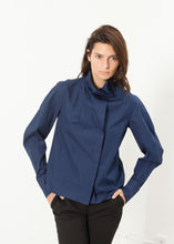 Load image into Gallery viewer, Full Collar Poplin Blouse in Navy - ez haihv