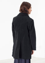 Load image into Gallery viewer, Griffon Coat in Black - ez haihv