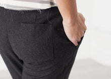 Load image into Gallery viewer, Eda Pants in Black - ez haihv