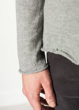 Load image into Gallery viewer, Garbo Henley in Grey - ez haihv
