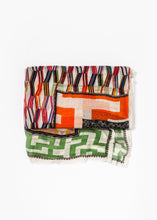 Load image into Gallery viewer, Compostella Scarf - ez haihv