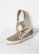 Load image into Gallery viewer, Las Vegas Slip On - ez haihv