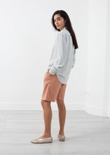 Load image into Gallery viewer, Classic Button Down - ez haihv