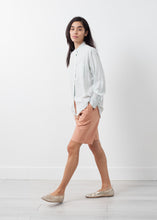Load image into Gallery viewer, Classic Button Down - ez haihv
