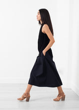 Load image into Gallery viewer, Curved Stripe Knit Tank - ez haihv