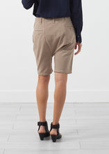 Load image into Gallery viewer, Harem Chino Short - ez haihv