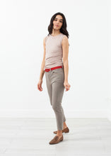 Load image into Gallery viewer, Belted Jeans - ez haihv