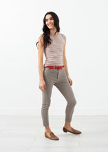 Load image into Gallery viewer, Belted Jeans - ez haihv