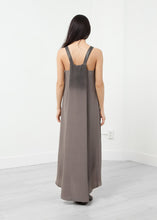 Load image into Gallery viewer, Edna Dress - ez haihv