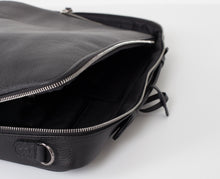 Load image into Gallery viewer, Classic Doc Bag - ez haihv