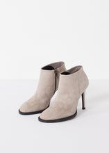 Load image into Gallery viewer, Camoscio Zip Heel - ez haihv