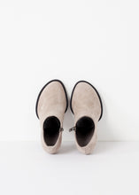 Load image into Gallery viewer, Camoscio Zip Heel - ez haihv