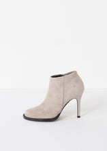 Load image into Gallery viewer, Camoscio Zip Heel - ez haihv