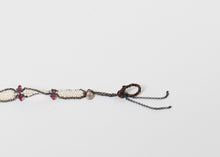 Load image into Gallery viewer, Garnet Bracelet in Frothy Pearl - ez haihv