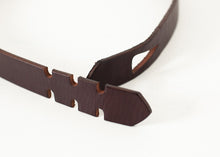 Load image into Gallery viewer, Buckle-less Belt in Brown - ez haihv