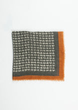 Load image into Gallery viewer, Houndstooth Square in Slate - ez haihv