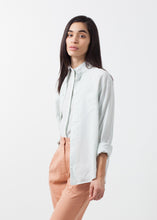Load image into Gallery viewer, Classic Button Down - ez haihv