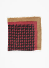 Load image into Gallery viewer, Houndstooth Square in Rouge - ez haihv