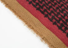 Load image into Gallery viewer, Houndstooth Square in Rouge - ez haihv